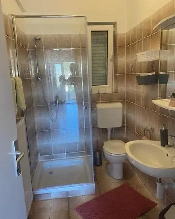 Apartament Tariba Banjol